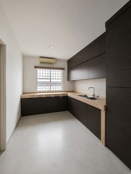 Semi-Detached House for Sale in Taman Molek (Johor Bahru) - Orange Koh - PropertyGuru.com.my