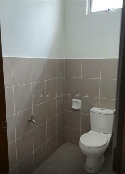 Shop for Rent in Taman Century (Johor Bahru) - Nick Low
