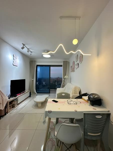 Pangsapuri untuk Disewa di Country Garden Central Park - KK Low - Living Room - PropertyGuru.com.my