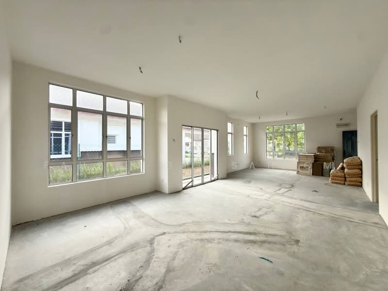 Bungalow for Sale in Bandar Tasik Senangin (Lenggeng) - Fauzan bin Sahrom - PropertyGuru.com.my