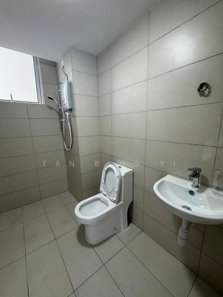 Service Residence for Rent at Vista Tiara (MBW Bay) - Tan Bing Yi - Bathroom - PropertyGuru.com.my