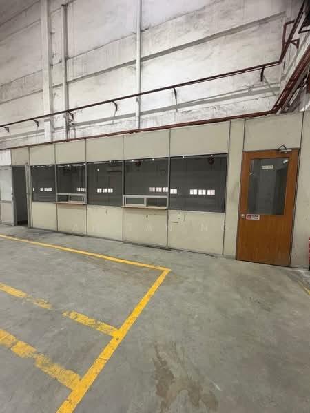 Warehouse for Rent in TAMAN PUCHONG UTAMA (Puchong) - Ah Tan Ng - Interior - PropertyGuru.com.my