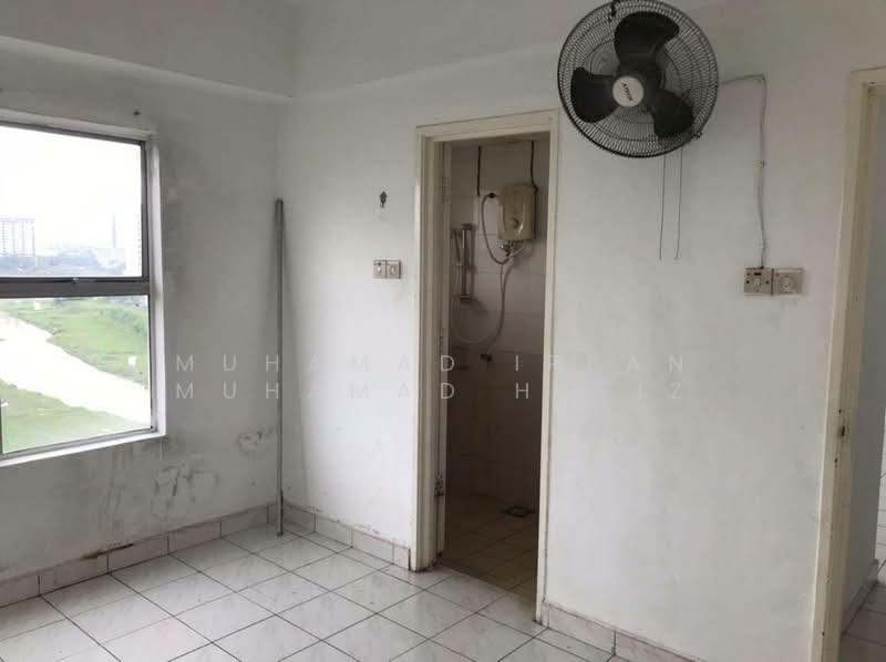 Servis Apartment untuk Disewa di Brunsfield Riverview - Muhamad Irfan Muhamad Hafiz - Bedroom - PropertyGuru.com.my