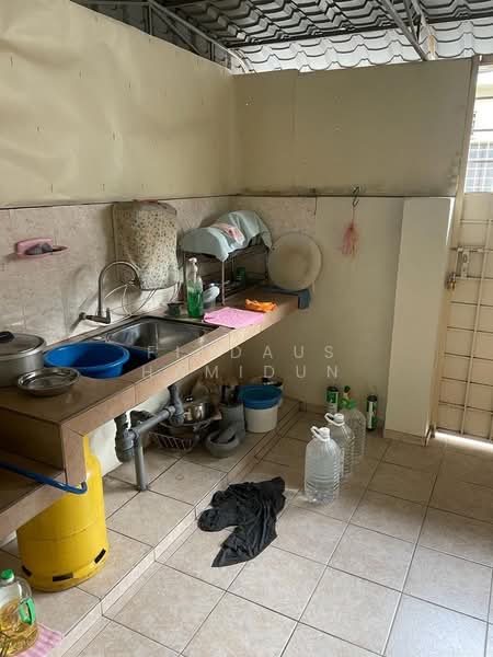 Rumah Teres 2 Tingkat untuk Dijual di Taman Pinggiran Putra (Seri Kembangan) - Firdaus Hamidun - PropertyGuru.com.my