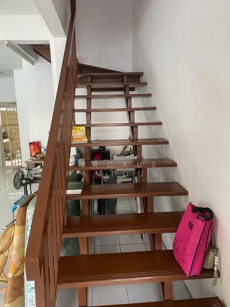 Rumah Teres 2 Tingkat untuk Dijual di Taman Pinggiran Putra (Seri Kembangan) - Firdaus Hamidun - PropertyGuru.com.my