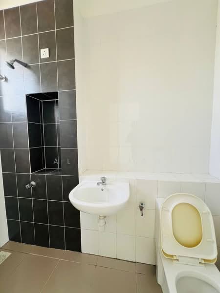 Rumah Teres 2 Tingkat untuk Dijual di Setia Ecohill (Semenyih) - Alif Saad - Bathroom - PropertyGuru.com.my