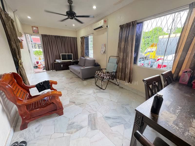 Rumah Teres 1 Tingkat untuk Dijual di Taman Semenyih Jaya (Semenyih) - Fauzan bin Sahrom - Living Room - PropertyGuru.com.my