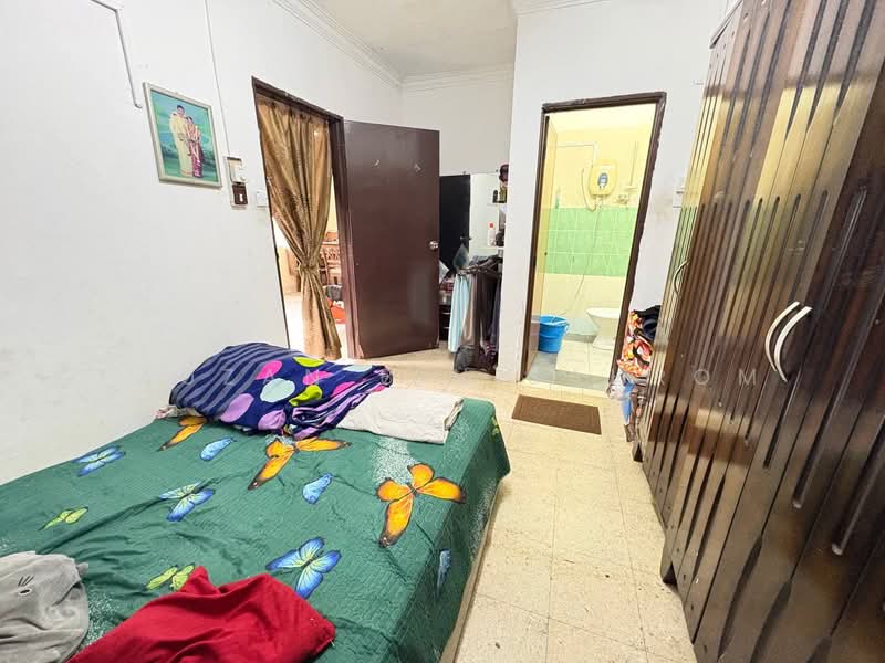Rumah Teres 1 Tingkat untuk Dijual di Taman Semenyih Jaya (Semenyih) - Fauzan bin Sahrom - Bedroom - PropertyGuru.com.my