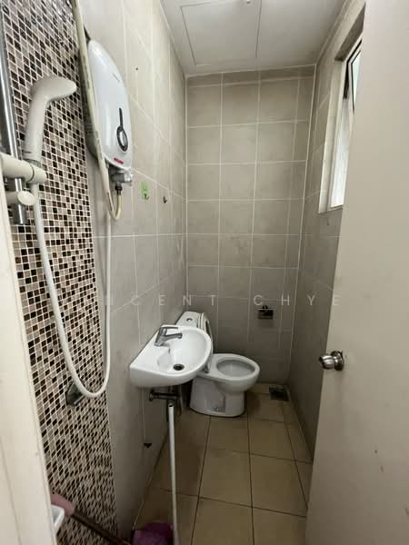 Kondominium untuk Disewa di 8 Petaling - Vincent Chye - Bathroom - PropertyGuru.com.my