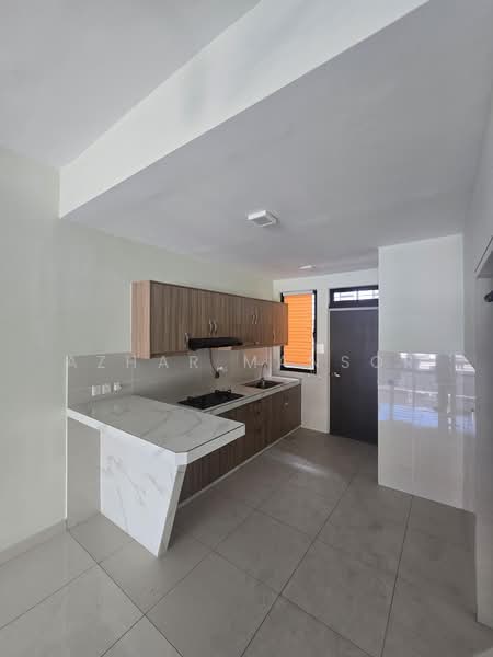 2-storey Terraced House for Sale in Elmina (Shah Alam) - Azhar Mansor - Kitchen - PropertyGuru.com.my
