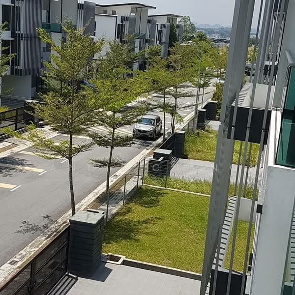 Semi-Detached House for Sale in Kajang (Selangor) - Annie Chong - Exterior - PropertyGuru.com.my