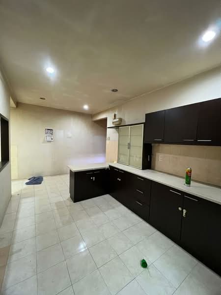 Apartment for Sale at Bayu Villa - Stephanie Yap - Kitchen - PropertyGuru.com.my