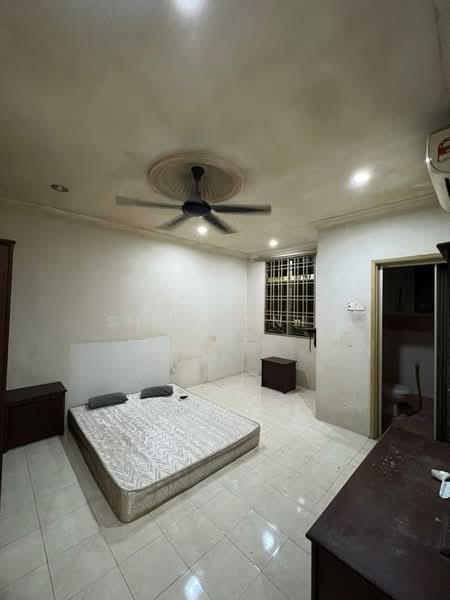 Apartment for Sale at Bayu Villa - Stephanie Yap - Bedroom - PropertyGuru.com.my
