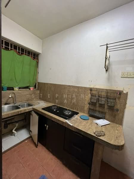Apartment for Sale at Bayu Villa - Stephanie Yap - Kitchen - PropertyGuru.com.my
