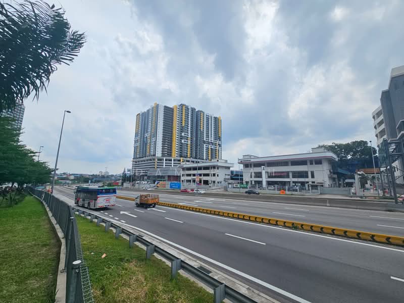 Shop for Sale in Balakong (Selangor) - Adam Puah - Exterior - PropertyGuru.com.my
