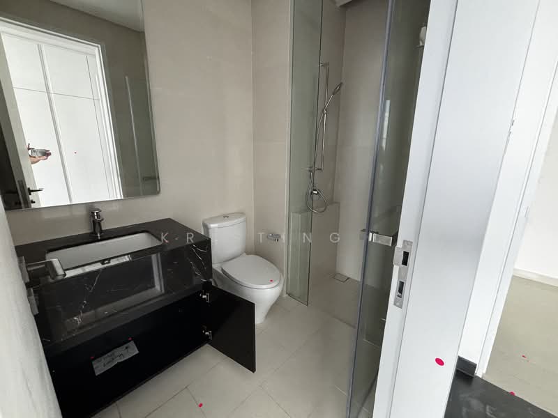 Servis Apartment untuk Dijual di Regent Suites @ Pavilion Damansara Heights - Kristing . - Bathroom - PropertyGuru.com.my