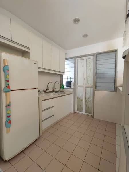 Pangsapuri untuk Dijual di Pangsapuri Seri Murni - Jess Lee - Kitchen - PropertyGuru.com.my