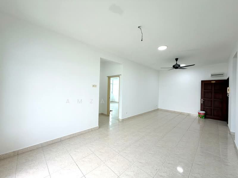 Kondominium untuk Dijual di Kelana Sentral - Amzar Faiz - Living Room - PropertyGuru.com.my