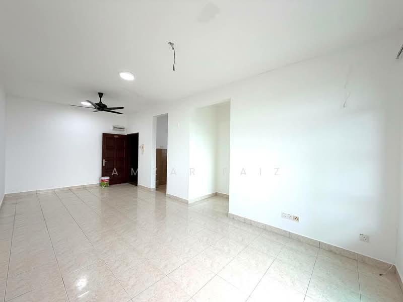 Kondominium untuk Dijual di Kelana Sentral - Amzar Faiz - Living Room - PropertyGuru.com.my
