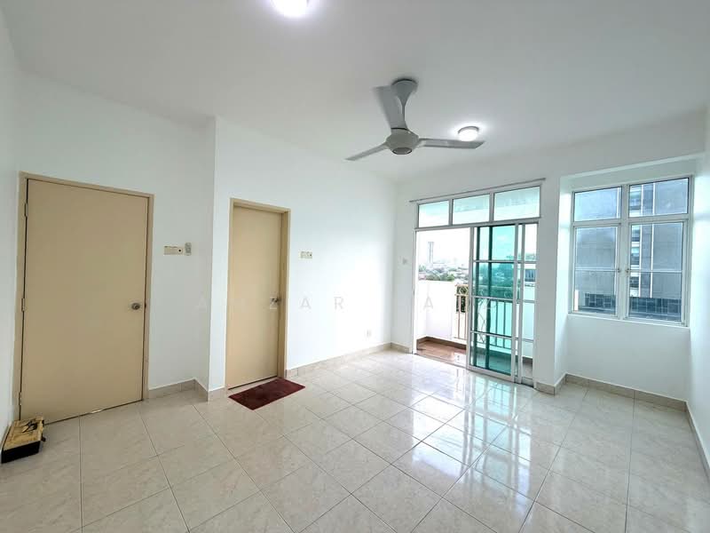 Kondominium untuk Dijual di Kelana Sentral - Amzar Faiz - Living Room - PropertyGuru.com.my