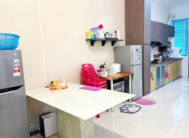 1-storey Terraced House for Sale in Taman Saujana Permai (Bukit Katil) - King Song - Kitchen - PropertyGuru.com.my