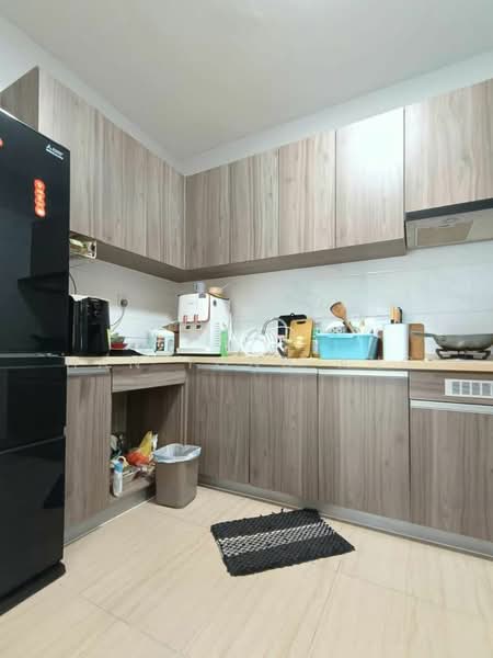 Service Residence for Sale at Country Garden Central Park - Han Yong Ang - Kitchen - PropertyGuru.com.my
