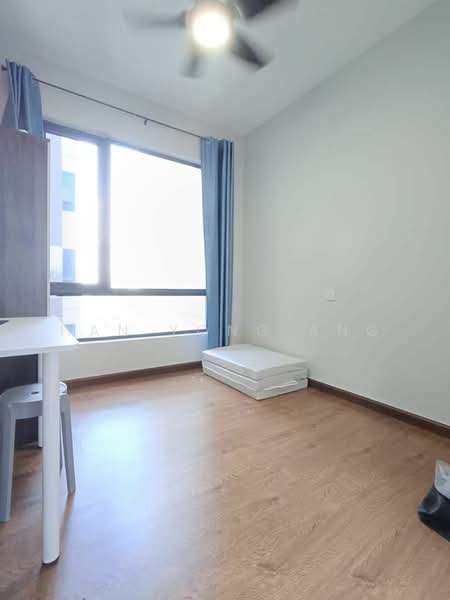 Service Residence for Sale at Country Garden Central Park - Han Yong Ang - Bedroom - PropertyGuru.com.my