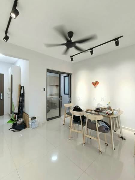 Service Residence for Sale at Country Garden Central Park - Han Yong Ang - Dining Room - PropertyGuru.com.my