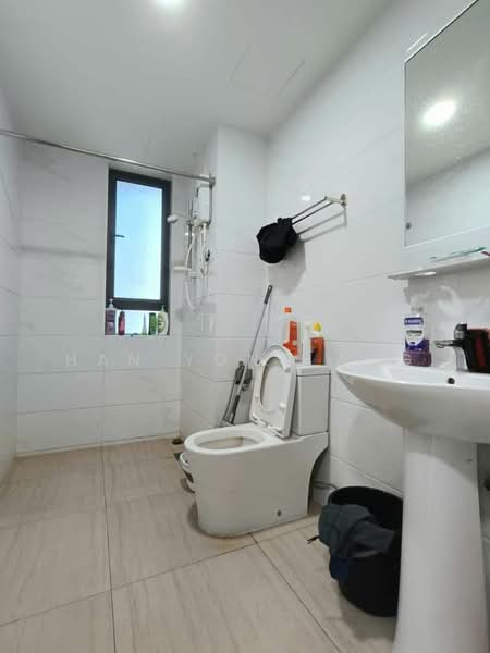 Service Residence for Sale at Country Garden Central Park - Han Yong Ang - Bathroom - PropertyGuru.com.my