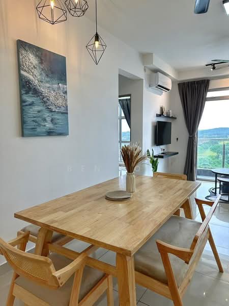 Servis Apartment untuk Disewa di D'Putra Suites - Ben Foo - Dining Room - PropertyGuru.com.my