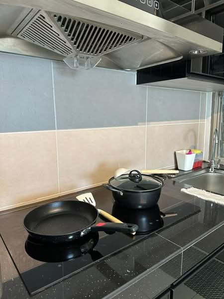 Servis Apartment untuk Disewa di D'Putra Suites - Ben Foo - Kitchen - PropertyGuru.com.my