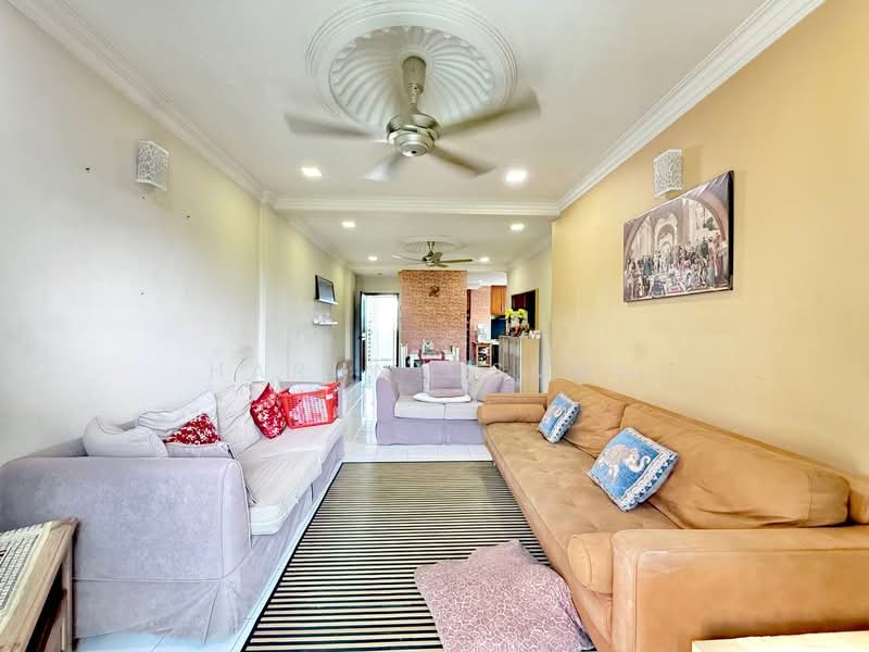 Pangsapuri untuk Dijual di Permata Heights - Harun Osman - Living Room - PropertyGuru.com.my
