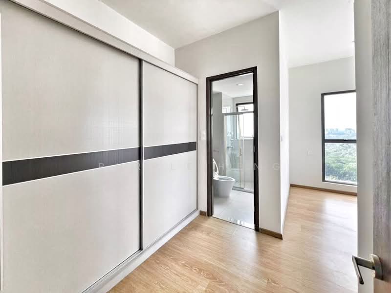 Condominium for Sale at Bay Point @ Country Garden Danga Bay - Purple Heng - PropertyGuru.com.my