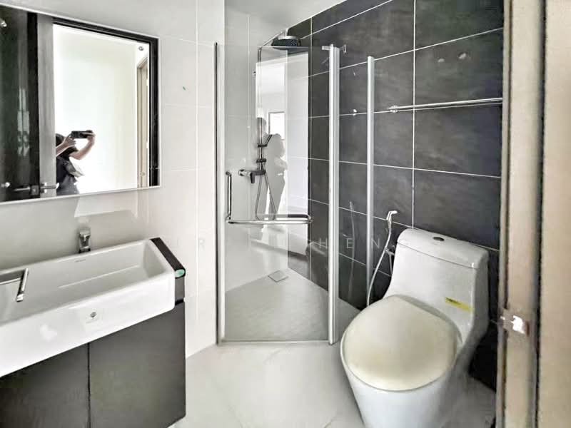 Condominium for Sale at Bay Point @ Country Garden Danga Bay - Purple Heng - PropertyGuru.com.my