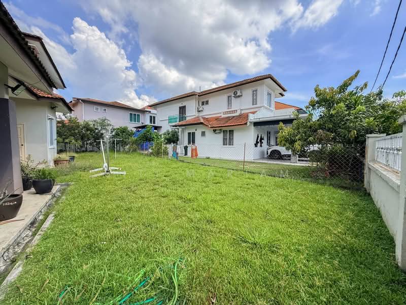 Bungalow for Sale in Bandar Bukit Mahkota (Bangi) - Siti Mariam - Exterior - PropertyGuru.com.my