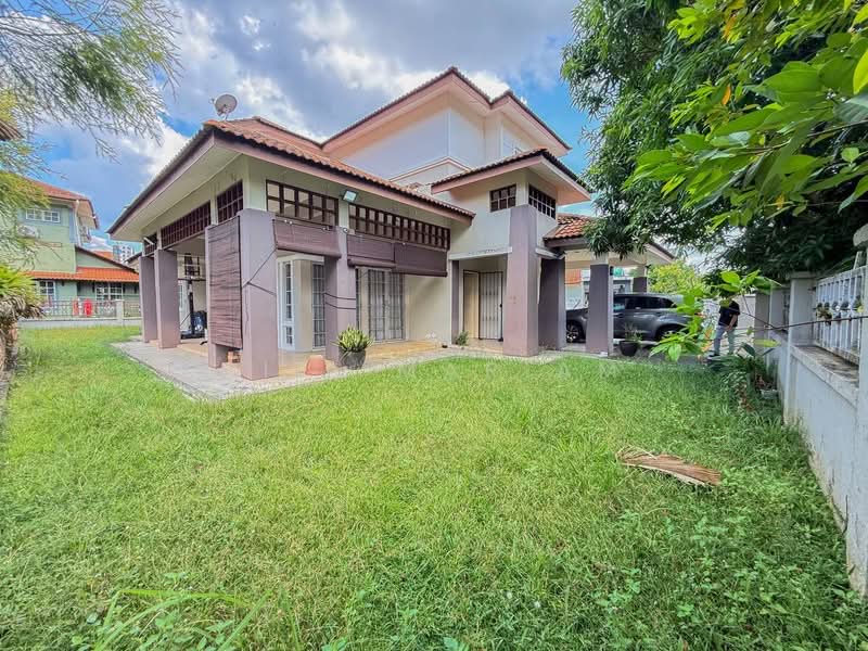 Bungalow for Sale in Bandar Bukit Mahkota (Bangi) - Siti Mariam - Exterior - PropertyGuru.com.my
