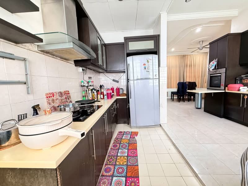 Bungalow for Sale in Bandar Bukit Mahkota (Bangi) - Siti Mariam - Kitchen - PropertyGuru.com.my