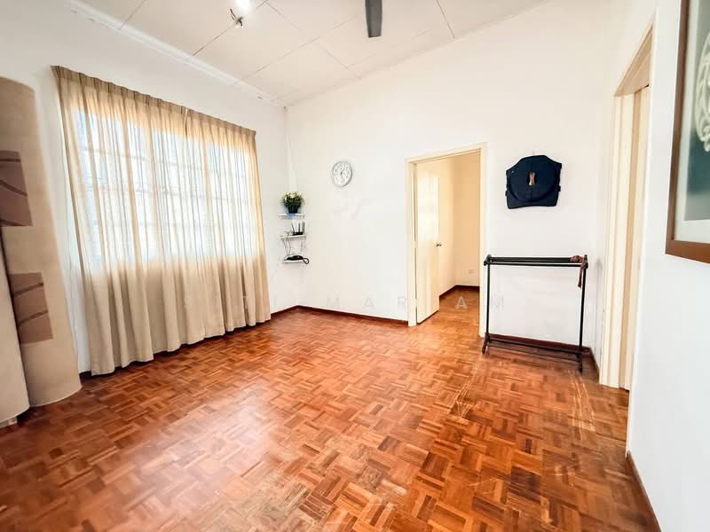 Bungalow for Sale in Bandar Bukit Mahkota (Bangi) - Siti Mariam - Living Room - PropertyGuru.com.my