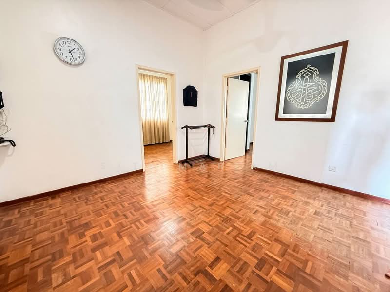 Bungalow for Sale in Bandar Bukit Mahkota (Bangi) - Siti Mariam - Interior - PropertyGuru.com.my