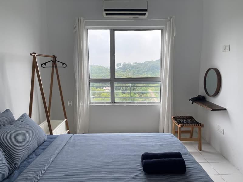 Condominium for Sale at Marina View Villas - Hana Zaini - Bedroom - PropertyGuru.com.my