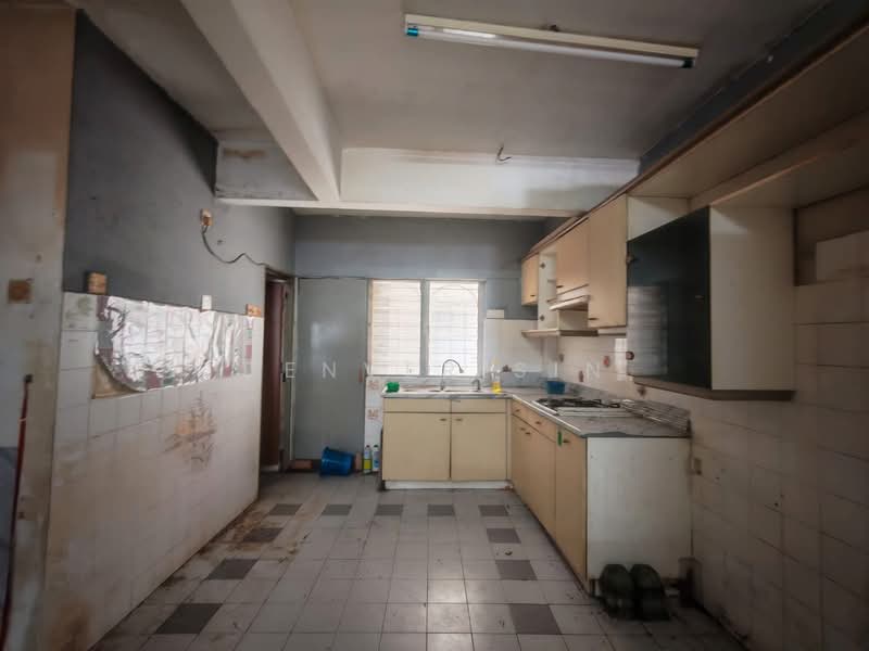 2.5-storey Terraced House for Sale in Taman Muda (Ampang) - Denver Sin - Kitchen - PropertyGuru.com.my