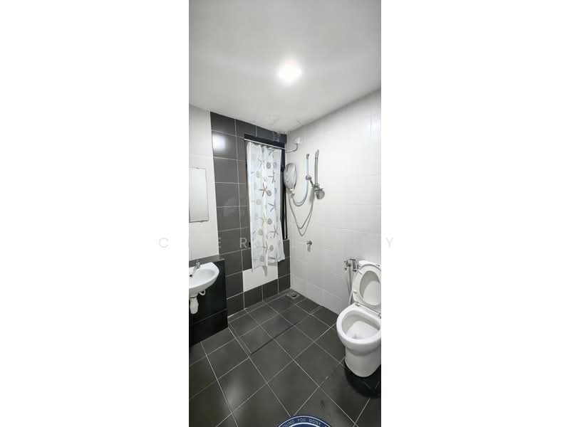 Apartment for Rent at Austin Regency (Pangsapuri Austin Perdana) - Cheryl Tey - Bathroom - PropertyGuru.com.my