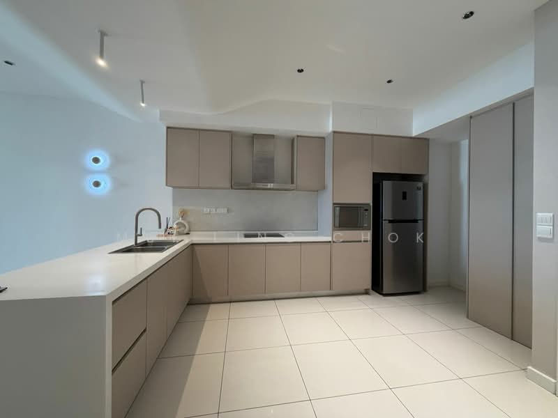 Service Residence for Sale at Suasana Bukit Ceylon / Raja Chulan Residences - Mui Ling Chok - Kitchen - PropertyGuru.com.my