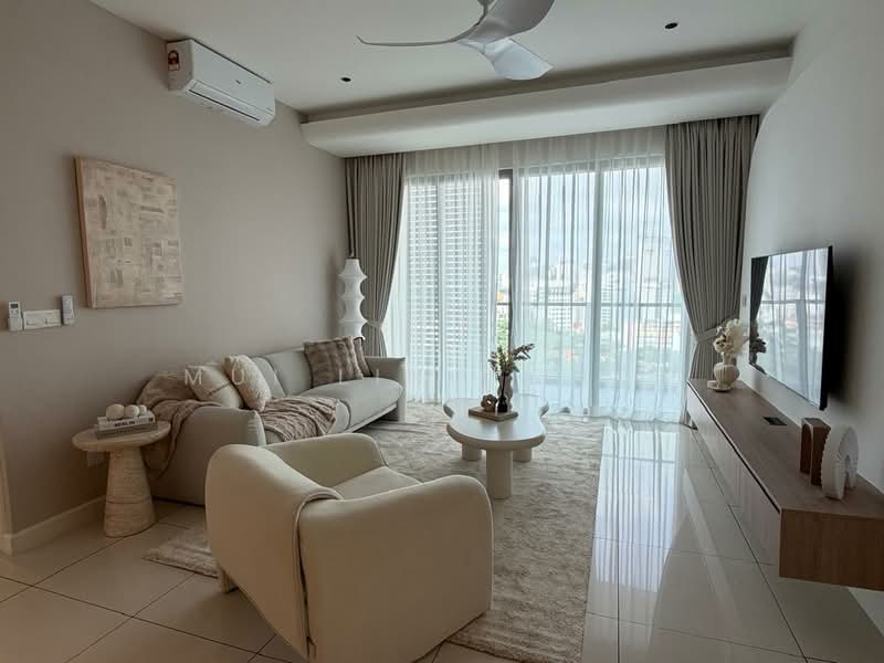 Service Residence for Sale at Suasana Bukit Ceylon / Raja Chulan Residences - Mui Ling Chok - Living Room - PropertyGuru.com.my
