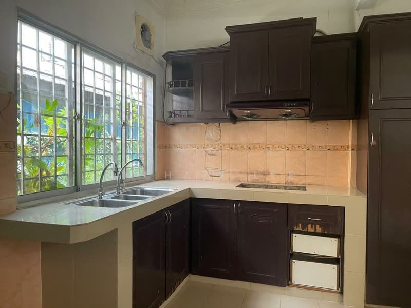 2-storey Terraced House for Rent in TAMAN PUCHONG UTAMA (Puchong) - Rachael Lee - Kitchen - PropertyGuru.com.my