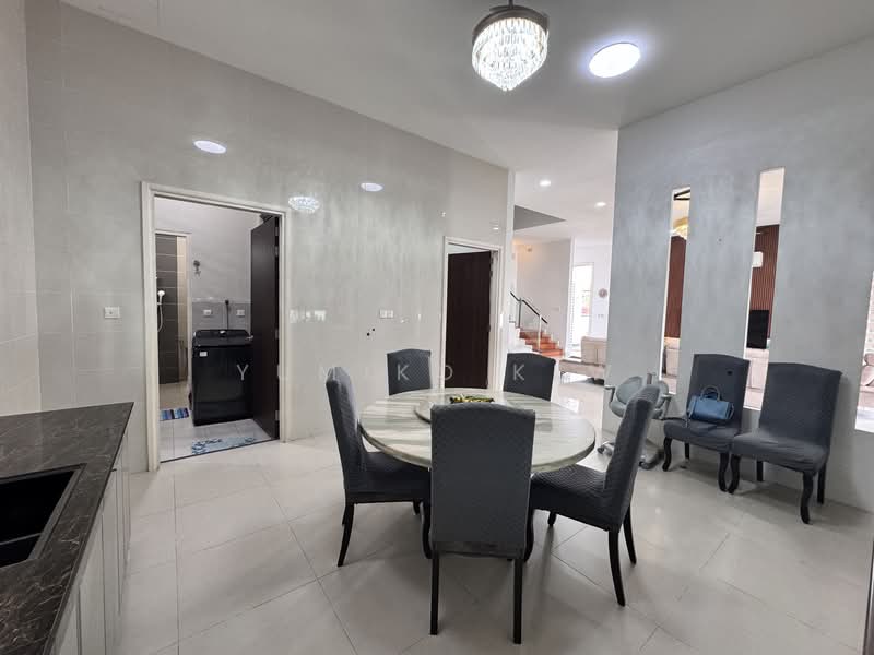 Rumah Berkembar untuk Dijual di Puchong (Selangor) - Yumiko Kew - Dining Room - PropertyGuru.com.my