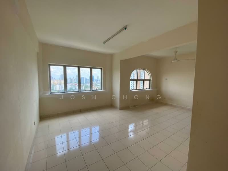 Pangsapuri untuk Dijual di Sri Bayu Apartments - Josh Chong - Living Room - PropertyGuru.com.my