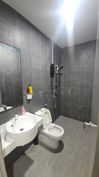 Service Residence for Rent at Astoria Ampang - Low Kok Pin - Bathroom - PropertyGuru.com.my