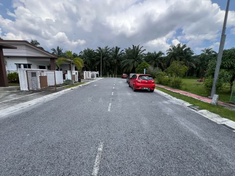 Semi-Detached House for Sale in Jenjarom (Selangor) - RAIS . - Exterior - PropertyGuru.com.my