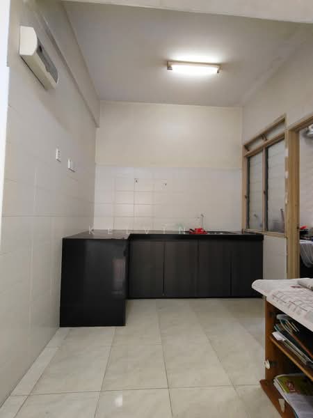 Rumah Flat untuk Dijual di Flat Bukit Indah - Kelvin . - Kitchen - PropertyGuru.com.my